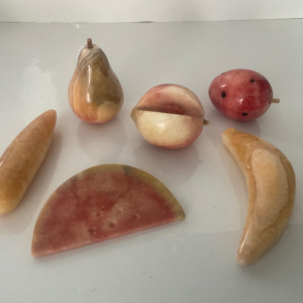 6 PIECES OF VINTAGE ALABASTER ONYX MARBLE FRUIT MCM